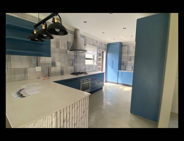 3 BEDROOM DETACHED FOR SALE IN BRACKENHURST